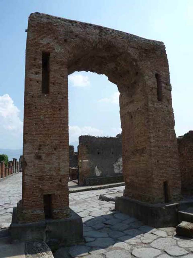 Arch of Caligula. May 2010. Looking south-west.