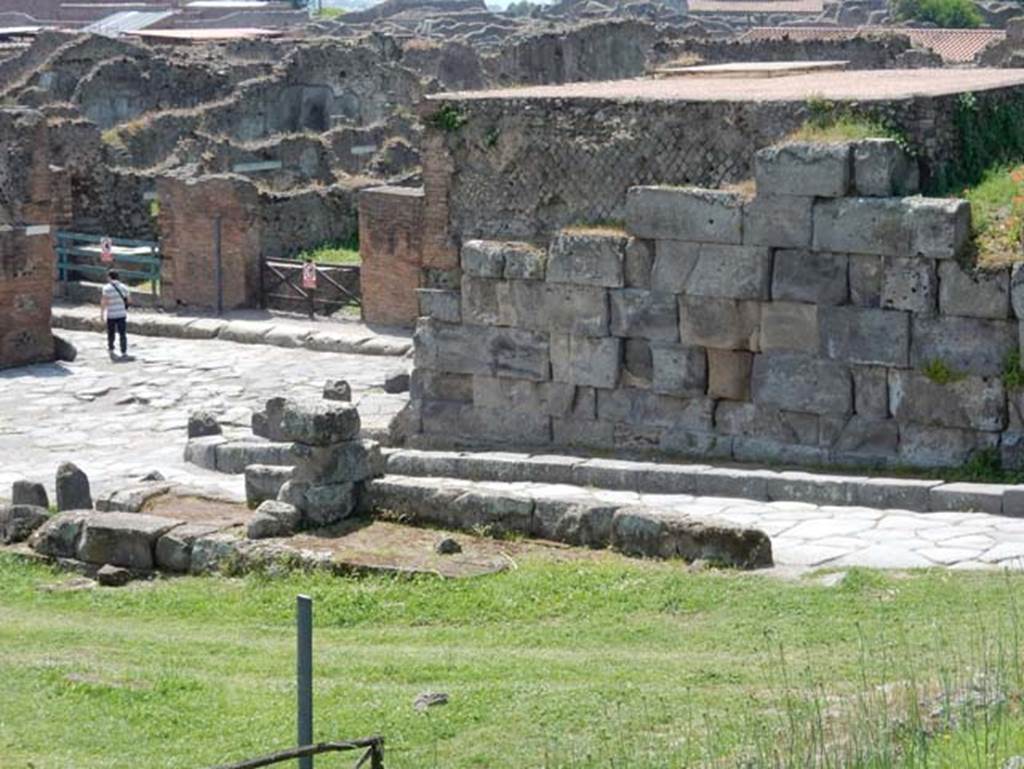 Vesuvian Gate Pompeii. May 2015. South end of west side of Vesuvian Gate, Looking west.  Photo courtesy of Buzz Ferebee.

