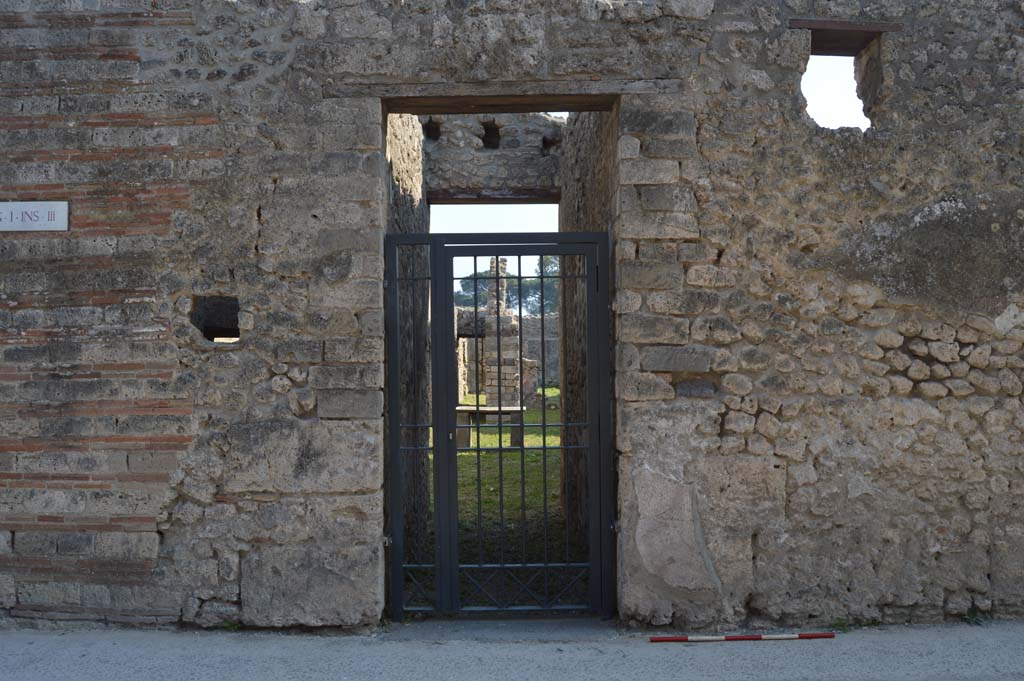 I.3.24 Pompeii. October 2017. Looking south towards entrance doorway.
Foto Taylor Lauritsen, ERC Grant 681269 DCOR.
