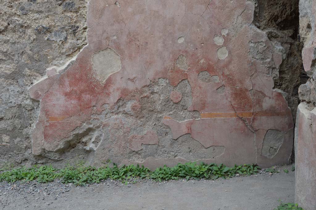 II.2.3 Pompeii. October 2017. Detail of east wall in south-east corner.
Foto Taylor Lauritsen, ERC Grant 681269 DCOR.

