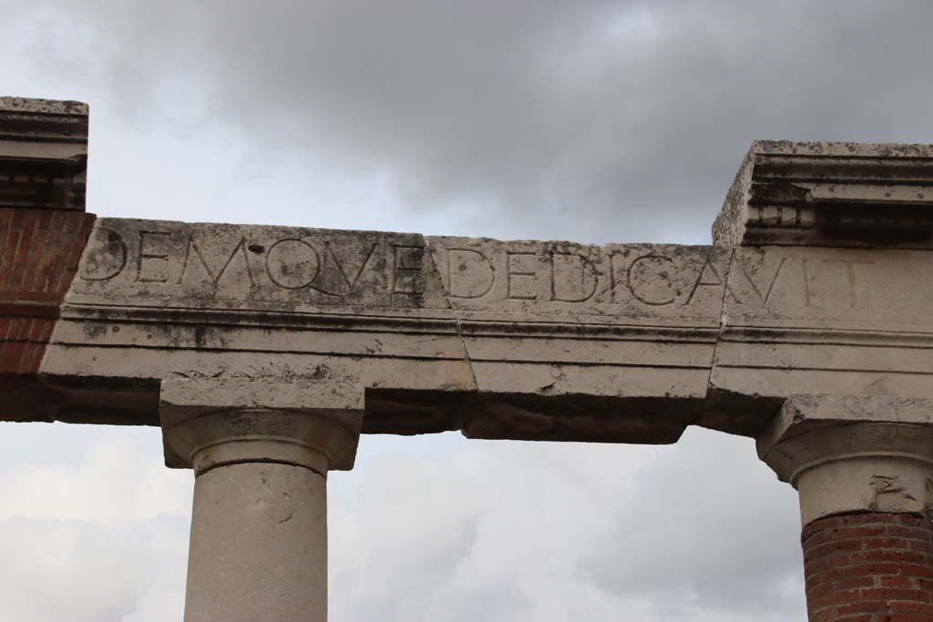 VII.9.1 Pompeii. October 2020. Portico of Eumachia’s Building, part of inscription. Photo courtesy of Klaus Heese. 

