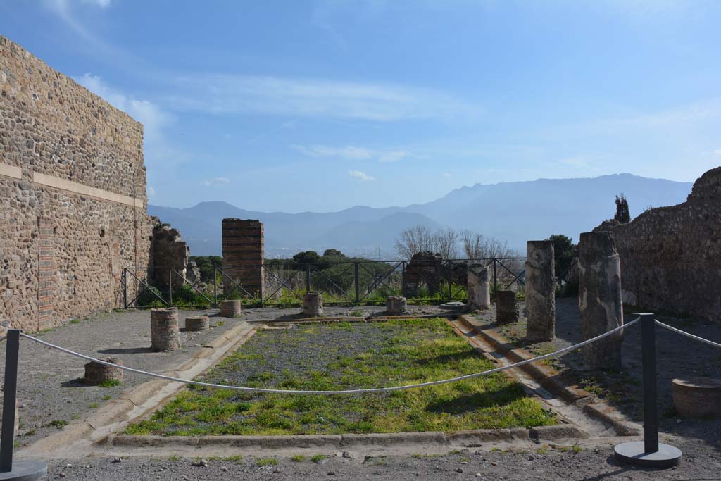 VIII.2.3 Pompeii. March 2019. Looking south across peristyle garden.
Foto Annette Haug, ERC Grant 681269 DÉCOR.
