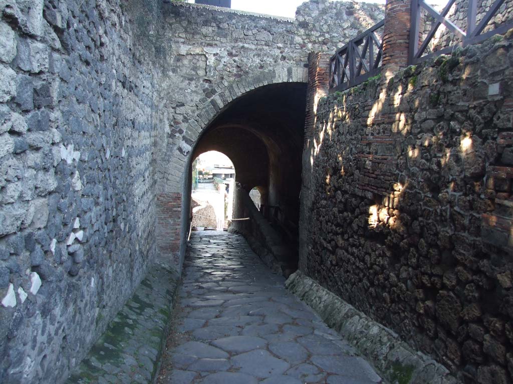 Pompeii Porta Marina. March 2009. Looking out through gate to west. 