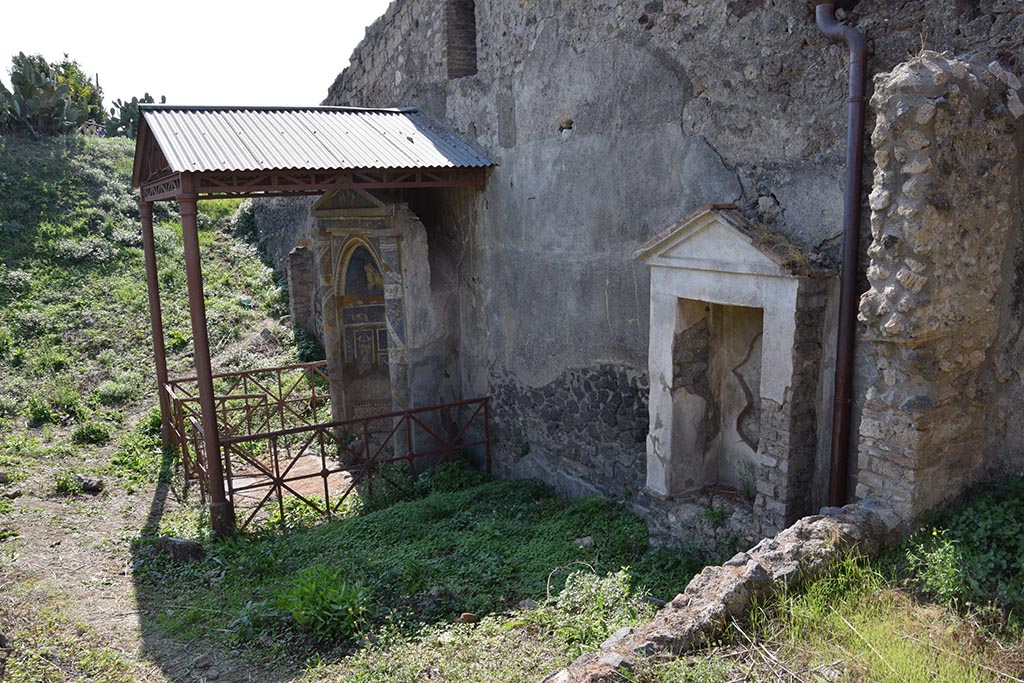 IX.7.20 or IX.7.(?) Pompeii. October 2017. Looking south along west wall. Photo courtesy of Johannes Eber.
(Note: this has also been entered at IX.7.16).
