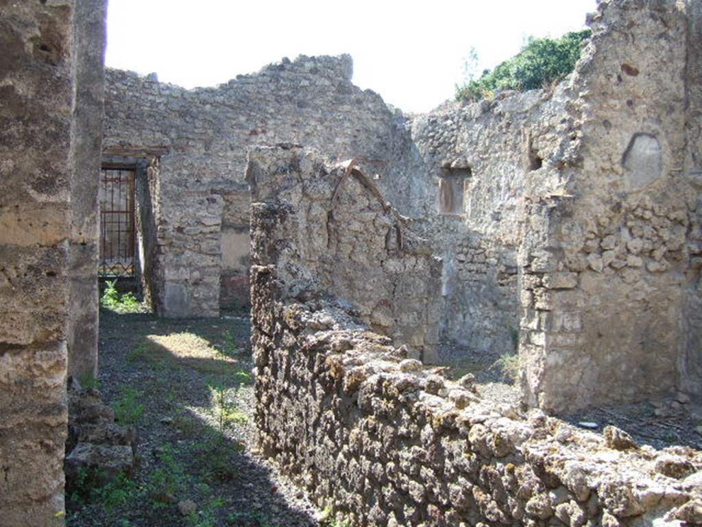 VI.11.8 Pompeii. September 2005. Room 53, looking west towards entrance at VI.11.8.  