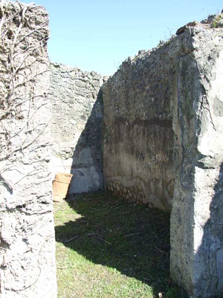 I.2.16 Pompeii. March 2009. Doorway to room 5, cubiculum, looking south-east.