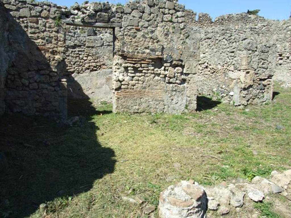 I.2.16 Pompeii.  March 2009. North side of North Portico, with doorways to Room 8, Entrance, and Room 2.