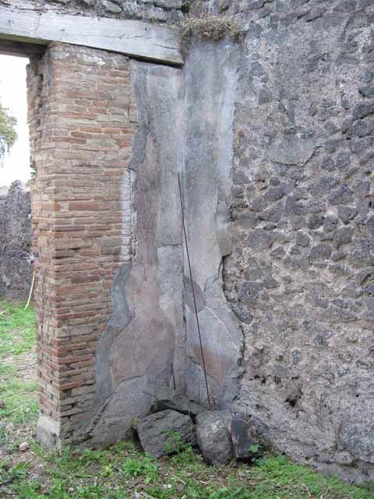 I.2.24 Pompeii. September 2010. South-west corner of large room. Photo courtesy of Drew Baker.
