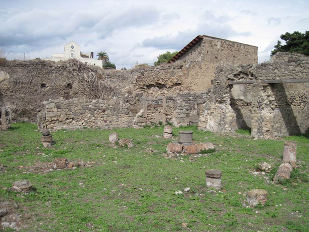 I.3.3 Pompeii. September 2010. Upper peristyle area, looking towards north wall and north-east corner.  Photo courtesy of Drew Baker.
