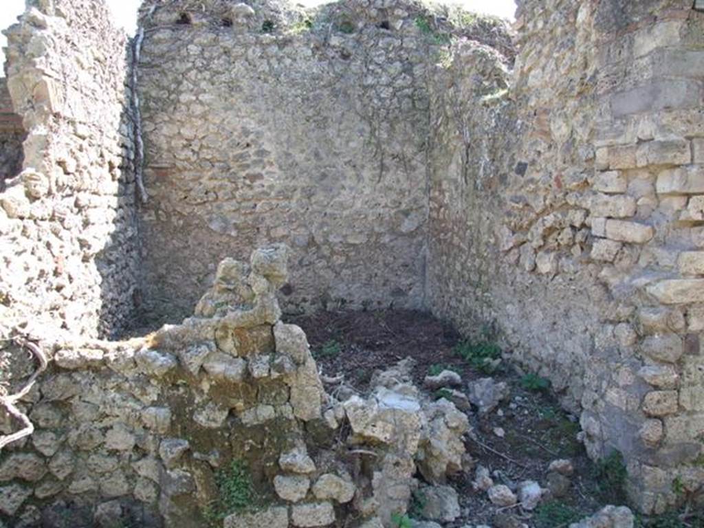 I.3.27 Pompeii.  March 2009. Small room on west side of Oven.