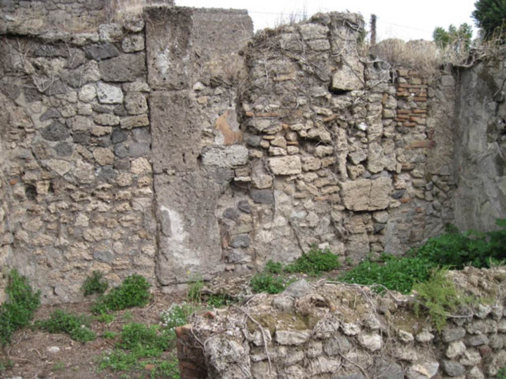 I.3.30 Pompeii. September 2010. Looking towards east wall of area or room on east side of peristyle. Photo courtesy of Drew Baker.
