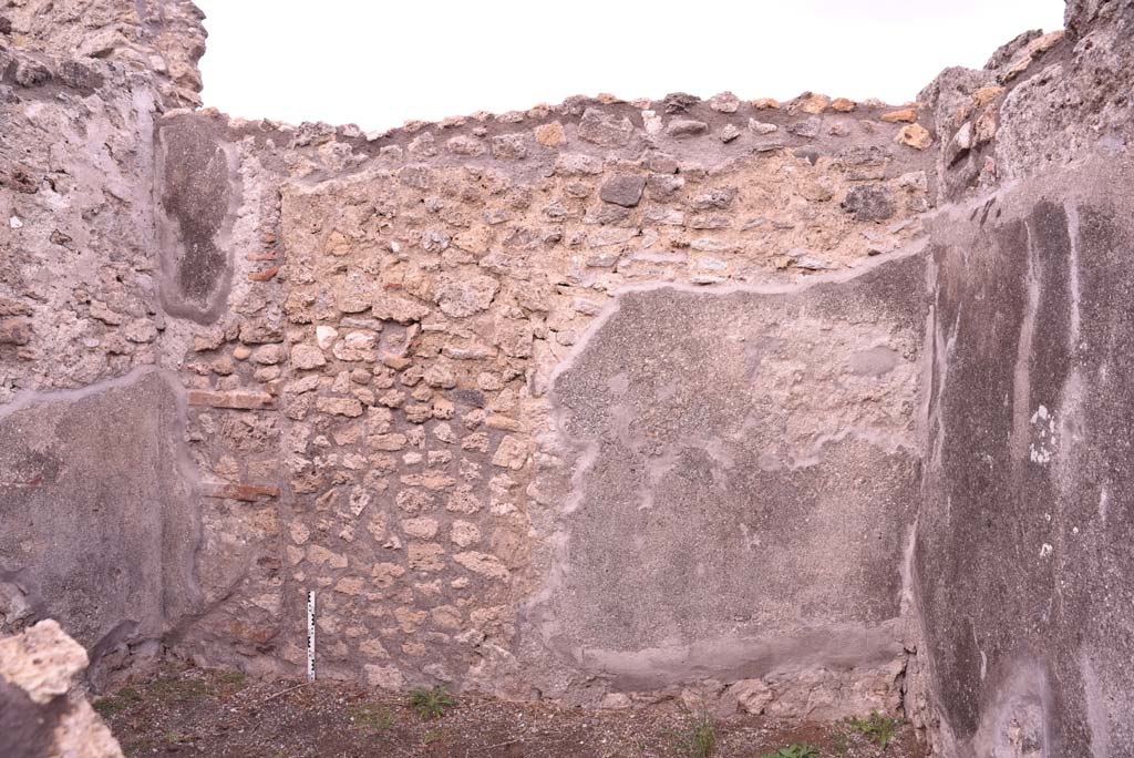 I.4.9 Pompeii. October 2019. Room f, east wall.
Foto Tobias Busen, ERC Grant 681269 DCOR.
