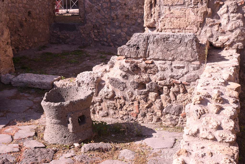 I.4.12 Pompeii. October 2019. Area g, looking north towards remaining steps to upper floor.
Foto Tobias Busen, ERC Grant 681269 DCOR.
