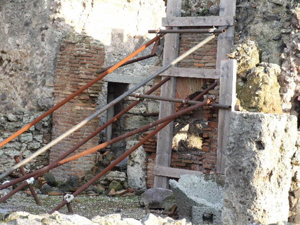 I.4.12 Pompeii. December 2006. Remains of oven in south-east corner of bakery.