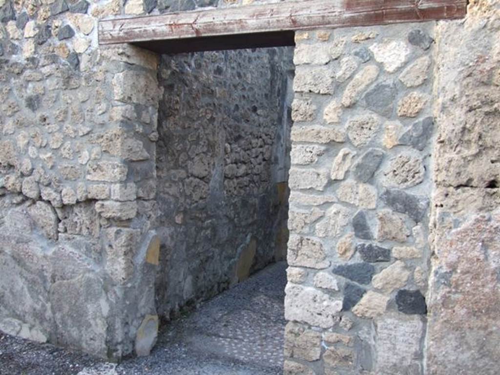 I.4.25/1.4.5 Pompeii. December 2007. Doorway to room 11, cubiculum on north side of atrium.