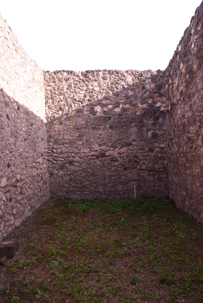 I.4.25 Pompeii. October 2019. Room 30, looking towards south wall.
Foto Tobias Busen, ERC Grant 681269 DCOR.

