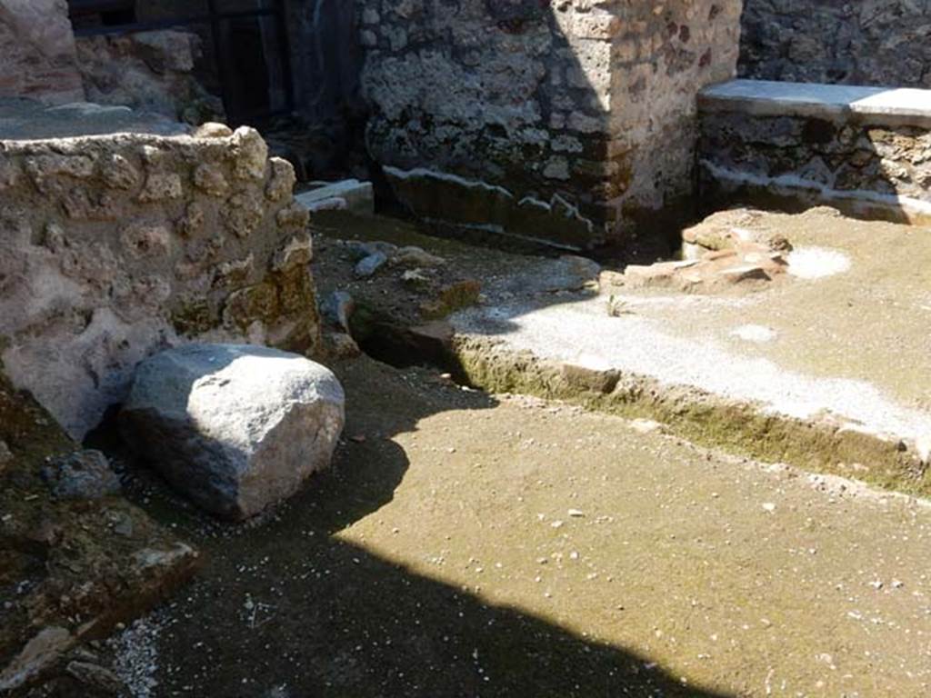 I.6.7 Pompeii. May 2016. Looking south-west across rear of garden area. Photo courtesy of Buzz Ferebee.

