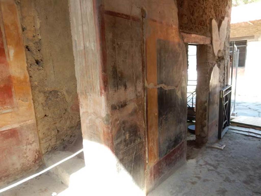 I.7.3 Pompeii. May 2016. Looking towards west wall of corridor (in centre), looking north. Photo courtesy of Buzz Ferebee.
