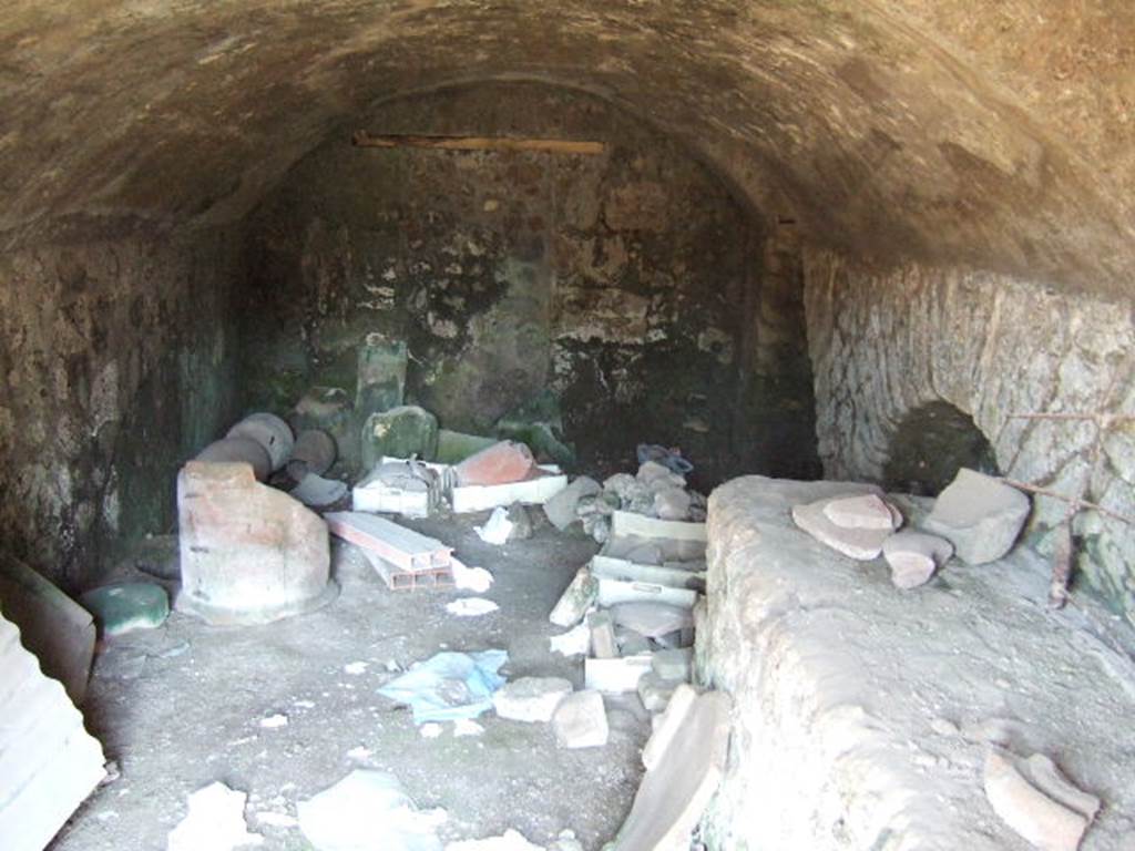 I. I.8.10 Pompeii. September 2005. Underground kitchen, looking north.