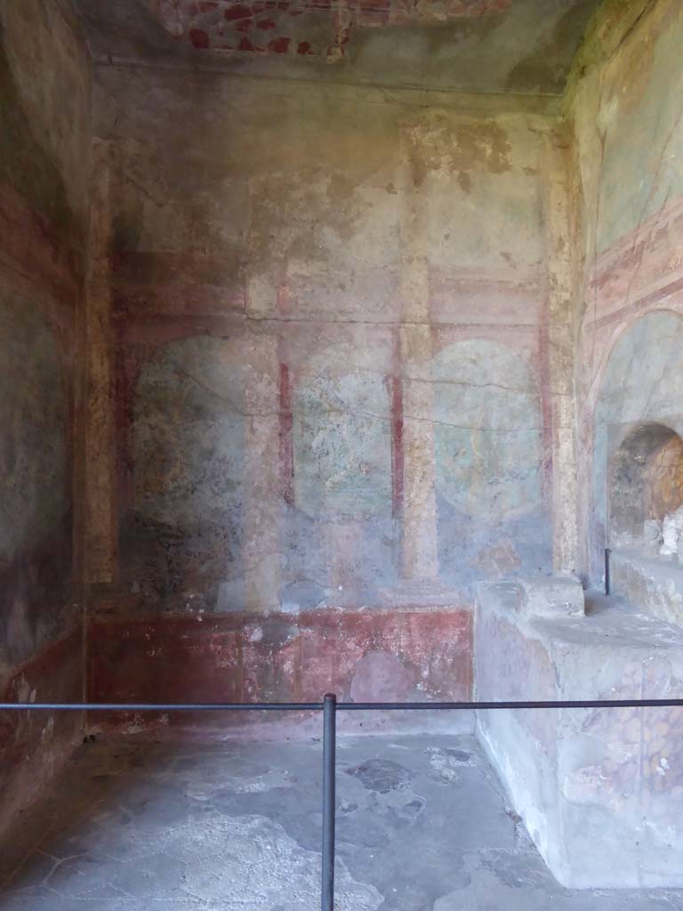 I.10.4 Pompeii. September 2018. Alcove 25, looking towards south wall.
Foto Annette Haug, ERC Grant 681269 DÉCOR.
