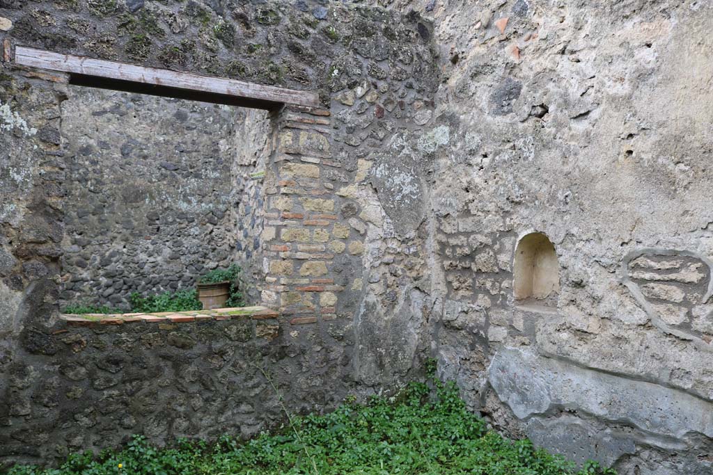 I.14.7 Pompeii. December 2018. Windowed triclinium, looking towards south-east corner. Photo courtesy of Aude Durand.