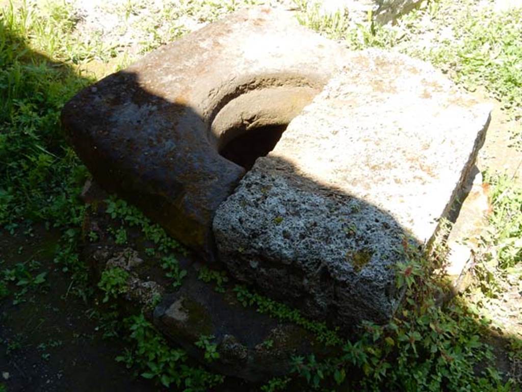 I.14.12, Pompeii. May 2018. Cistern mouth near south wall. Photo courtesy of Buzz Ferebee