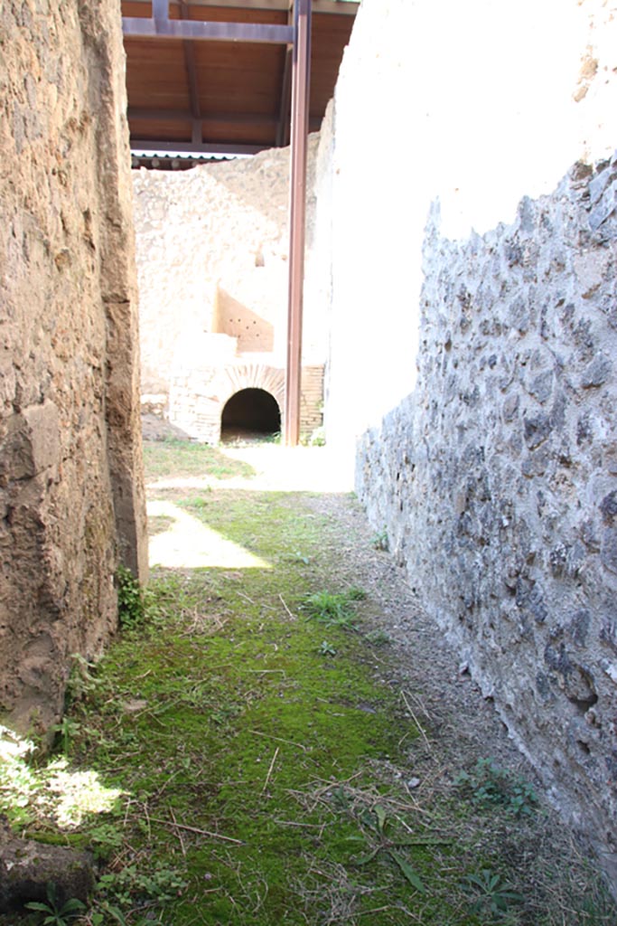 I.20.3 Pompeii October 2022. Looking west from entrance doorway. Photo courtesy of Klaus Heese.