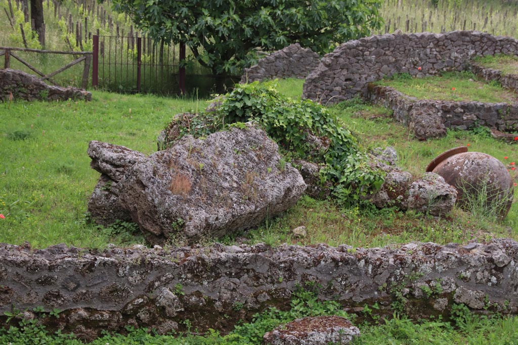 I.22.3 Pompeii. May 2024. Looking south, detail. Photo courtesy of Klaus Heese.