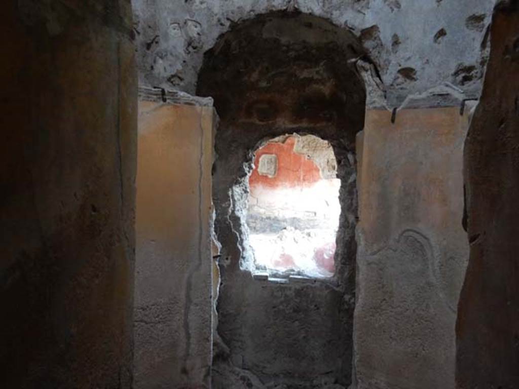 II.4.6 Pompeii. May 2017. North side of laconicum, with window to atrium. Photo courtesy of Buzz Ferebee.
