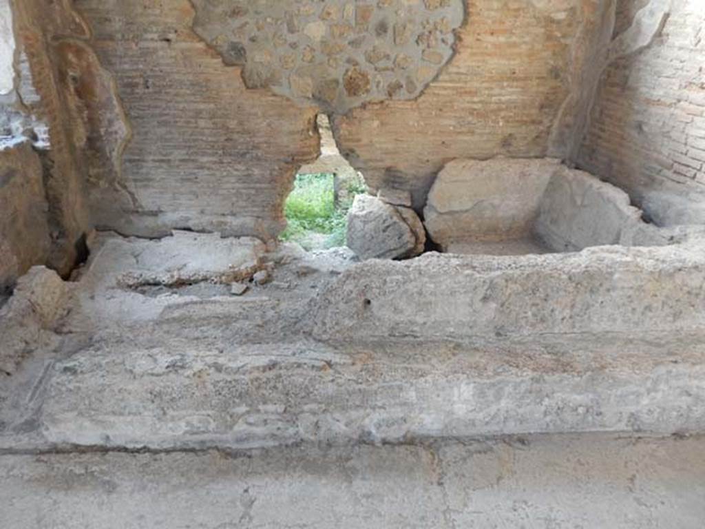 II.4.6 Pompeii. May 2017. North end of caldarium. Photo courtesy of Buzz Ferebee.