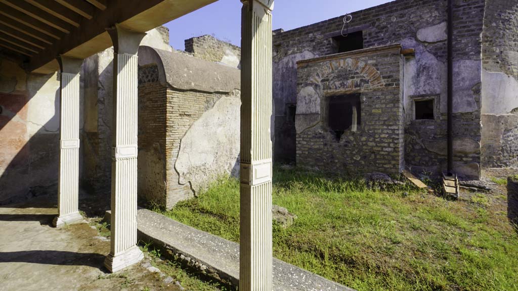 II.4.6 Pompeii. August 2021. Looking north-east at north end of west portico. Photo courtesy of Robert Hanson.

