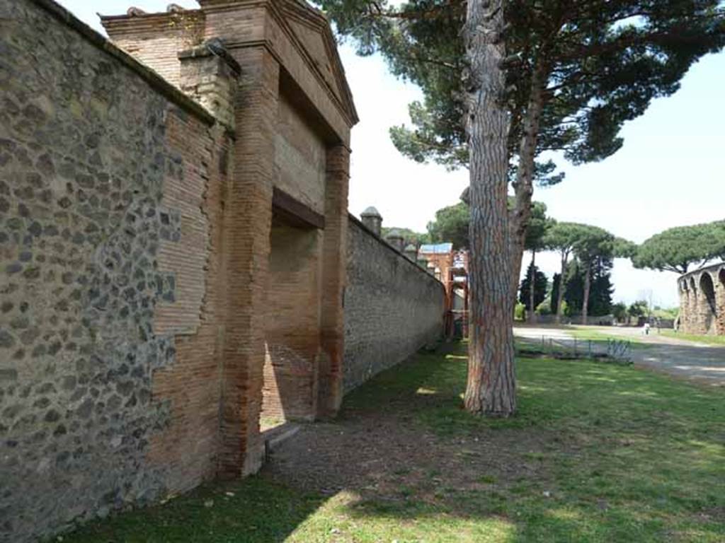 II.7.2 Pompeii. Palaestra. May 2010. Looking north along east wall.