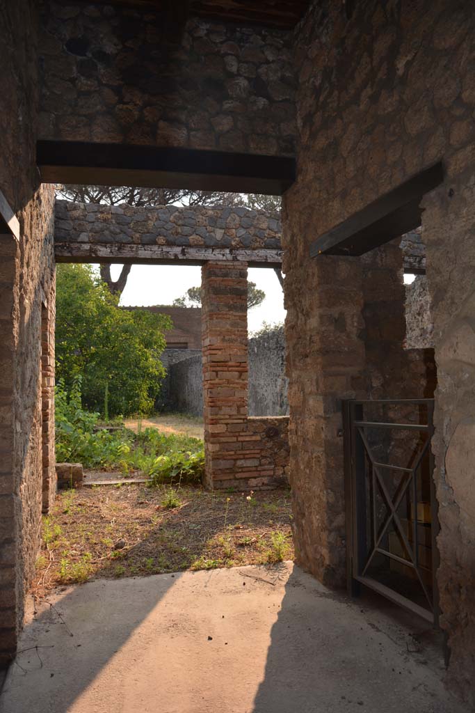 II.8.3 Pompeii. July 2017. 
Looking south-east from entrance corridor towards doorway on south side. 
Foto Annette Haug, ERC Grant 681269 DCOR.
