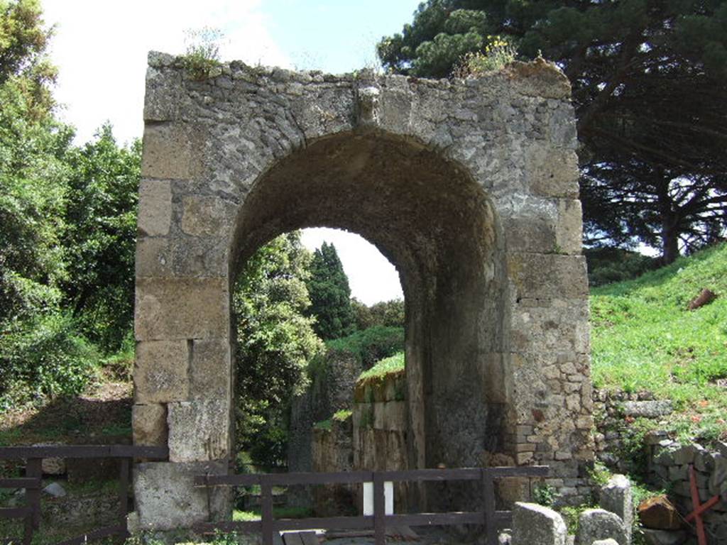 Nola Gate looking eastwards, out of the city. May 2006.