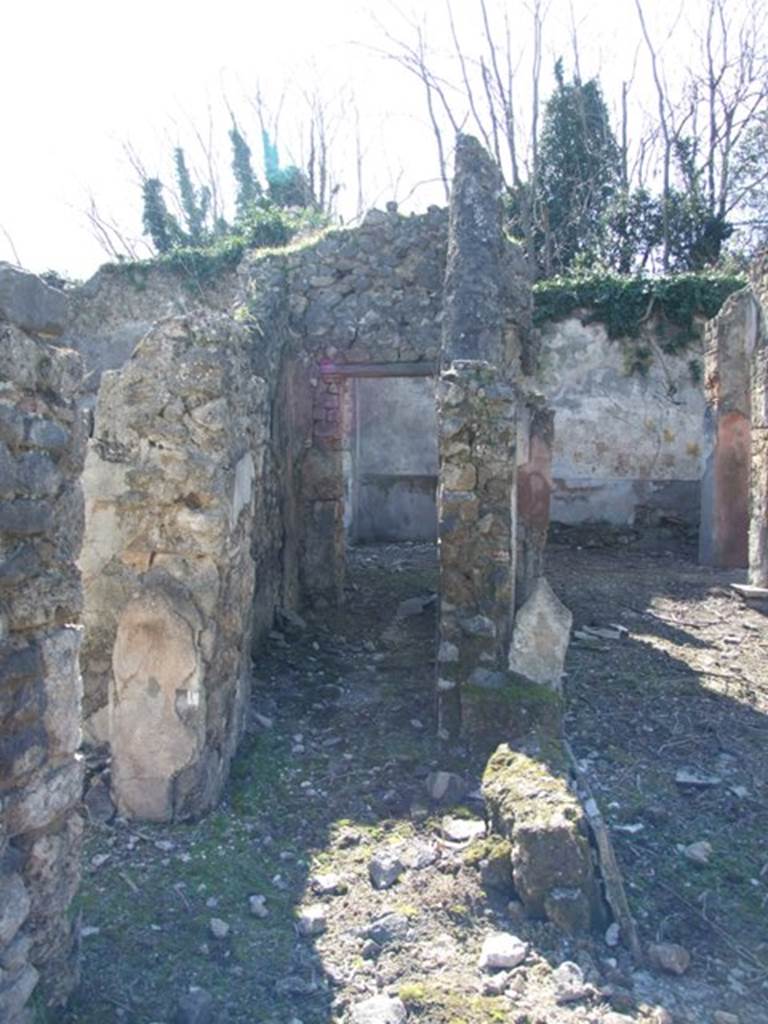 V.3.10 Pompeii. March 2009.  Passageway to garden area on south side of atrium.
