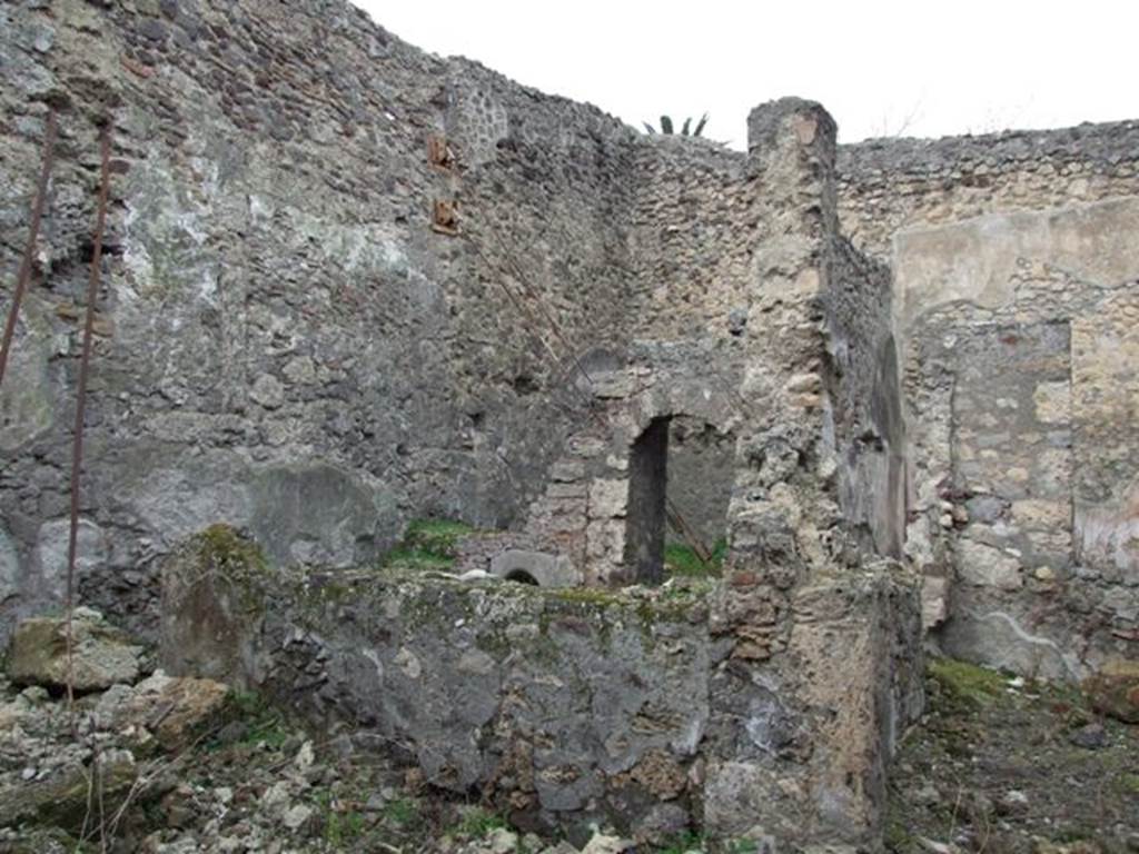 V.5.2 Pompeii. December 2007. Looking north-west across atrium towards lightyard.