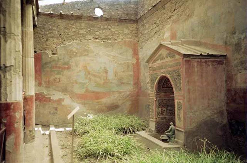 VI.8.23 Pompeii. May 2010. Looking towards south-west corner. Photo courtesy of Rick Bauer.