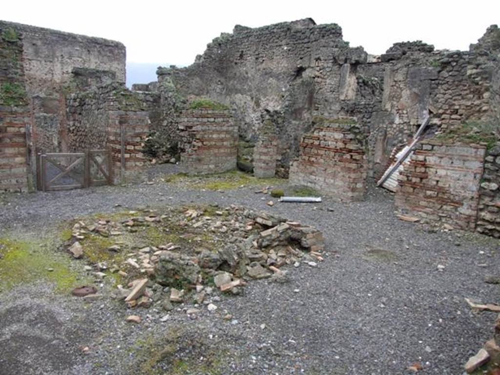 VI.10.14 Pompeii. March 2009. Looking south-west across atrium from room 6.