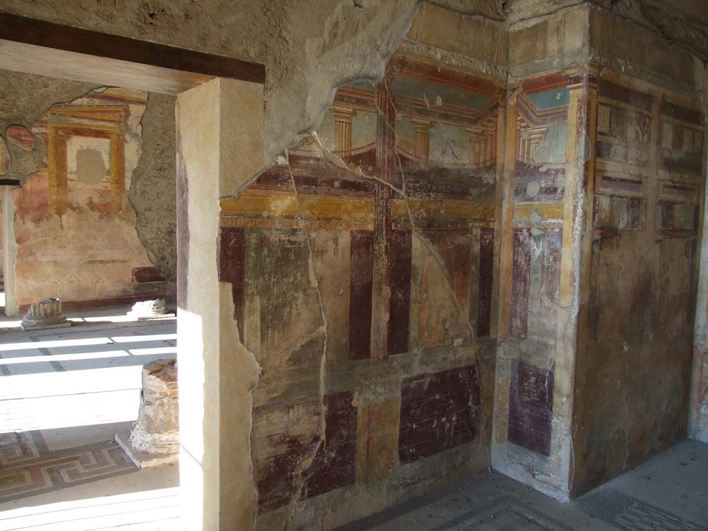 VI.11.10 Pompeii. December 2007. Room 46, painted west wall of bedroom, looking west through doorway into room 43.