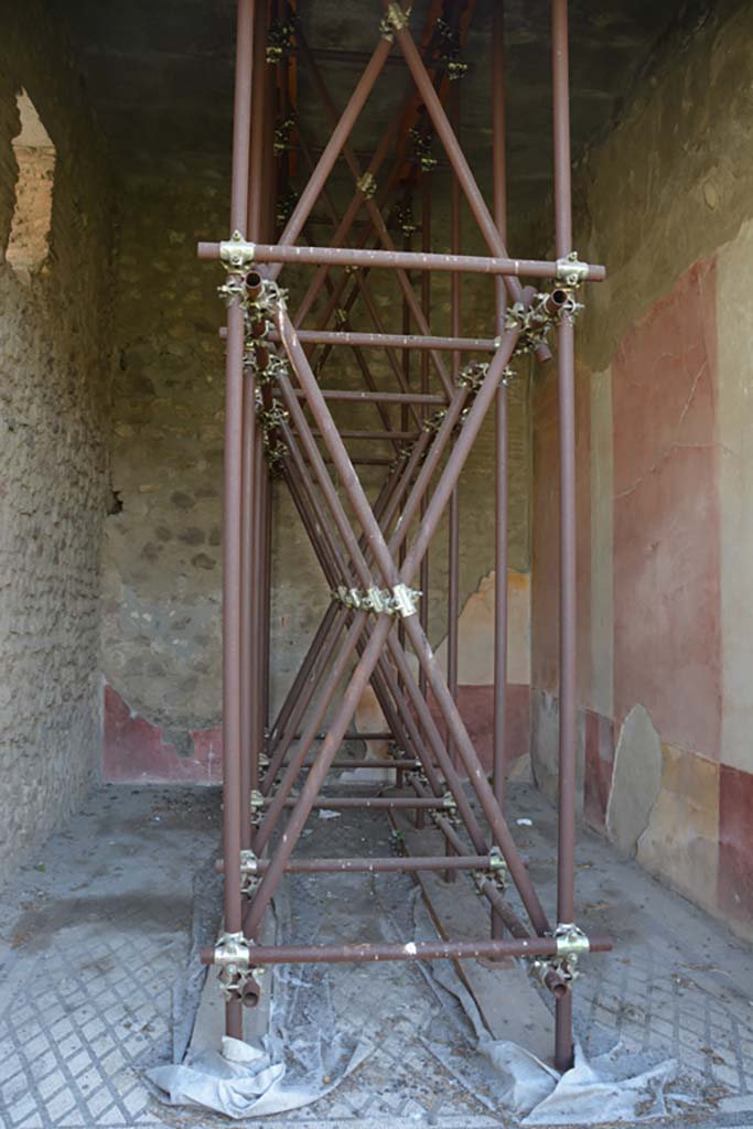 VI.11.10 Pompeii. October 2017. Room 37, looking south.
Foto Annette Haug, ERC Grant 681269 DÉCOR
