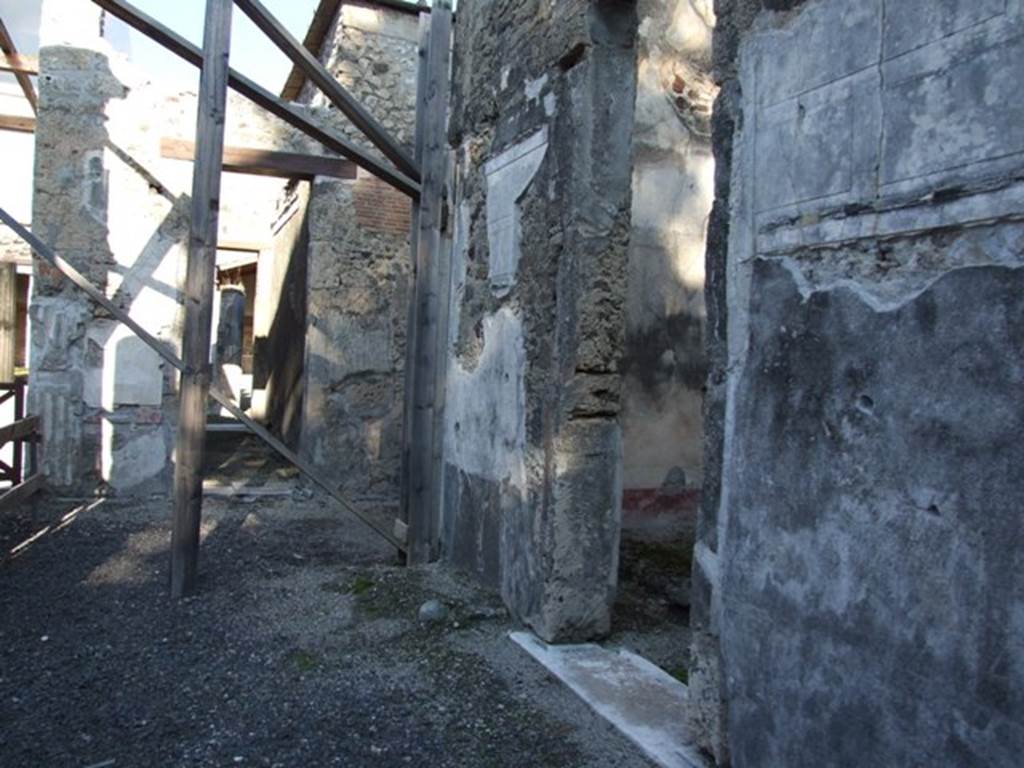 VI.11.10 Pompeii. December 2007. Looking north along east side of atrium 27.