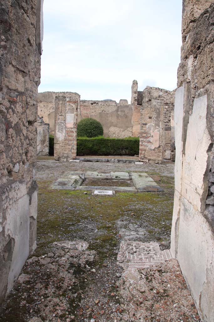 VI.14.12 Pompeii. October 2020. Looking north along entrance corridor.
Photo courtesy of Klaus Heese.
