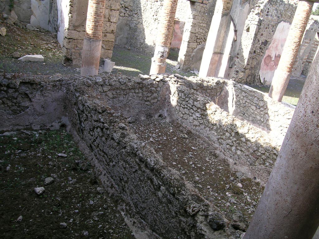 VI.14.22 Pompeii. June 2005. Looking north-east across basins in converted peristyle. Photo courtesy of Nicolas Monteix.