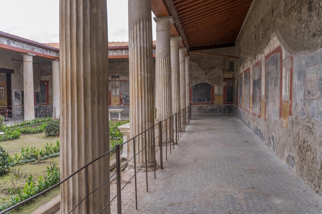 VI.15.1 Pompeii. March 2023. Looking south along west portico towards south-west corner. Photo courtesy of Johannes Eber.