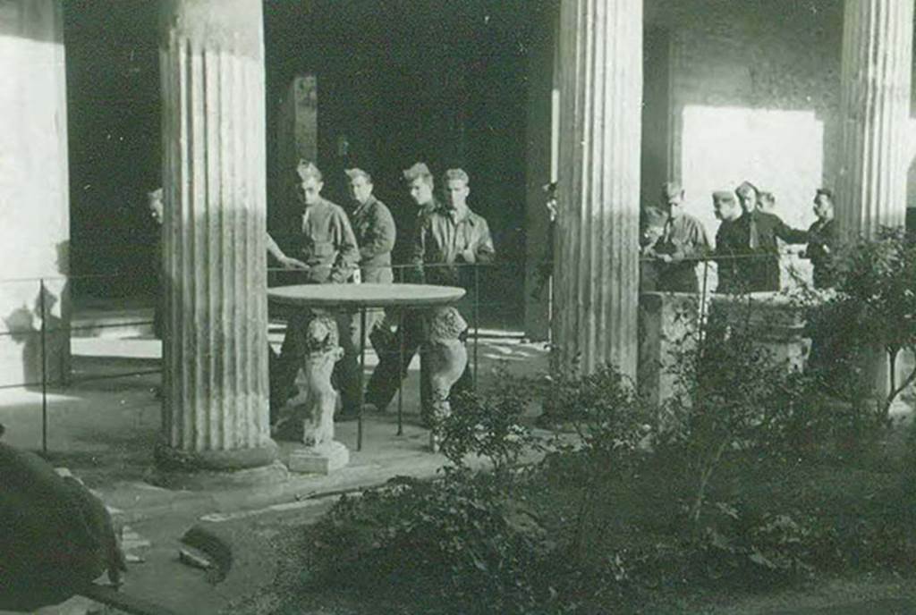 VI.15.1 Pompeii. 1945. Looking towards east portico of peristyle. Photo courtesy of Rick Bauer.