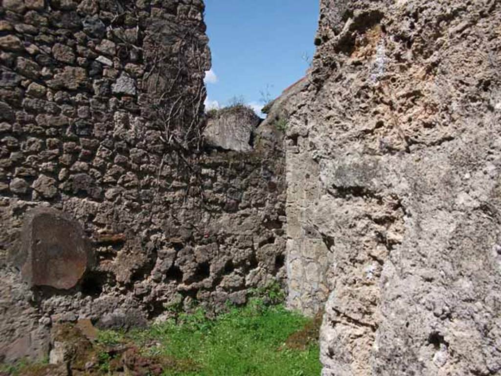 VI.16.7 Pompeii. May 2010. Room V, kitchen area.