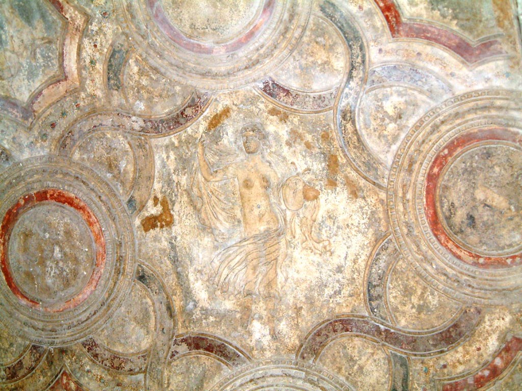 VII.1.8 Pompeii. May 2002. 
Detail of Maenad from the ceiling in vestibule 1, near the men’s changing room. Photo courtesy of David Hingston.
