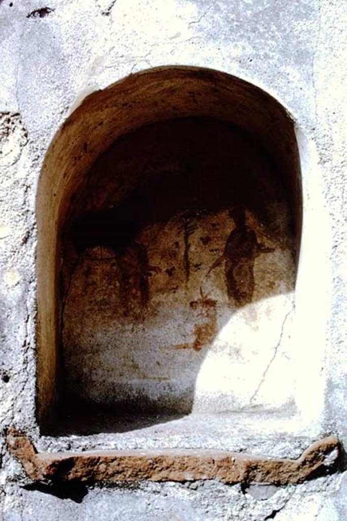 VII.1.46 Pompeii. 1966. Room 14, niche lararium.
Photo by Stanley A. Jashemski.
Source: The Wilhelmina and Stanley A. Jashemski archive in the University of Maryland Library, Special Collections (See collection page) and made available under the Creative Commons Attribution-Non-Commercial License v.4. See Licence and use details.
J66f0386
