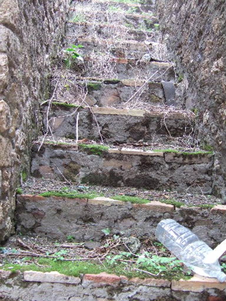 VII.3.27 Pompeii. December 2005. Steps.