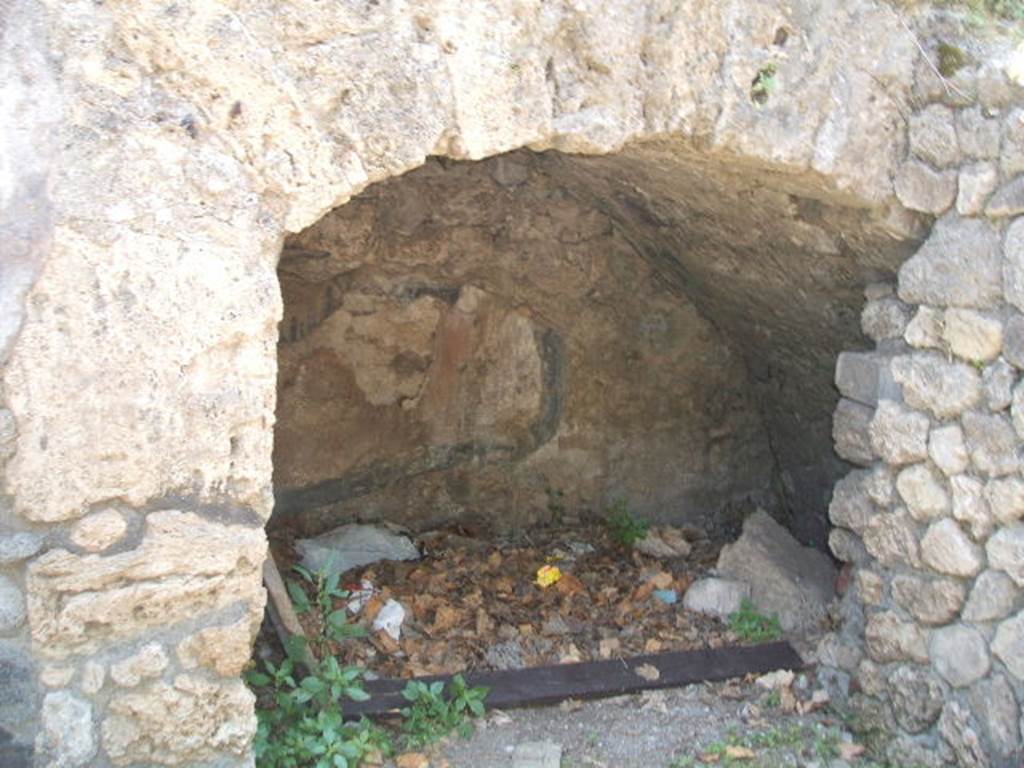 VII.4.39 Pompeii. December 2007. Arched recess.